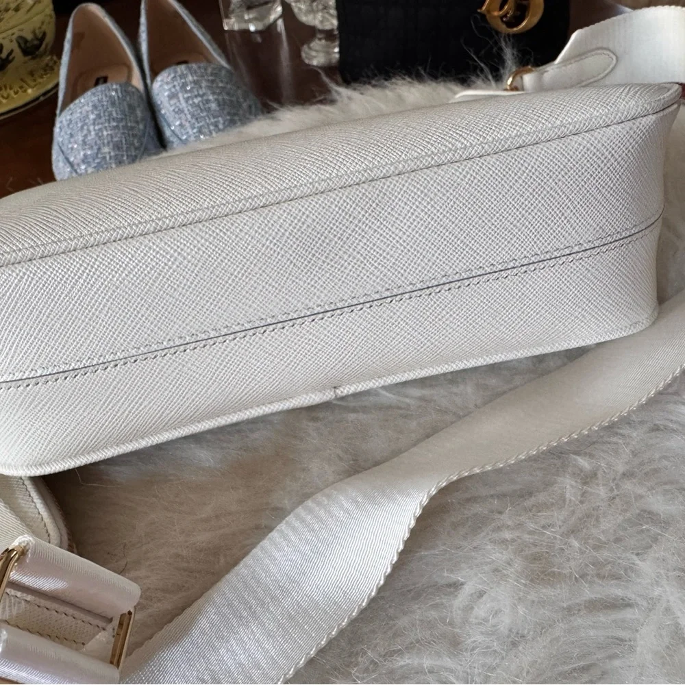 BRAND NEW PRADA Re-Edition Leather Bag - Picture 7 of 8